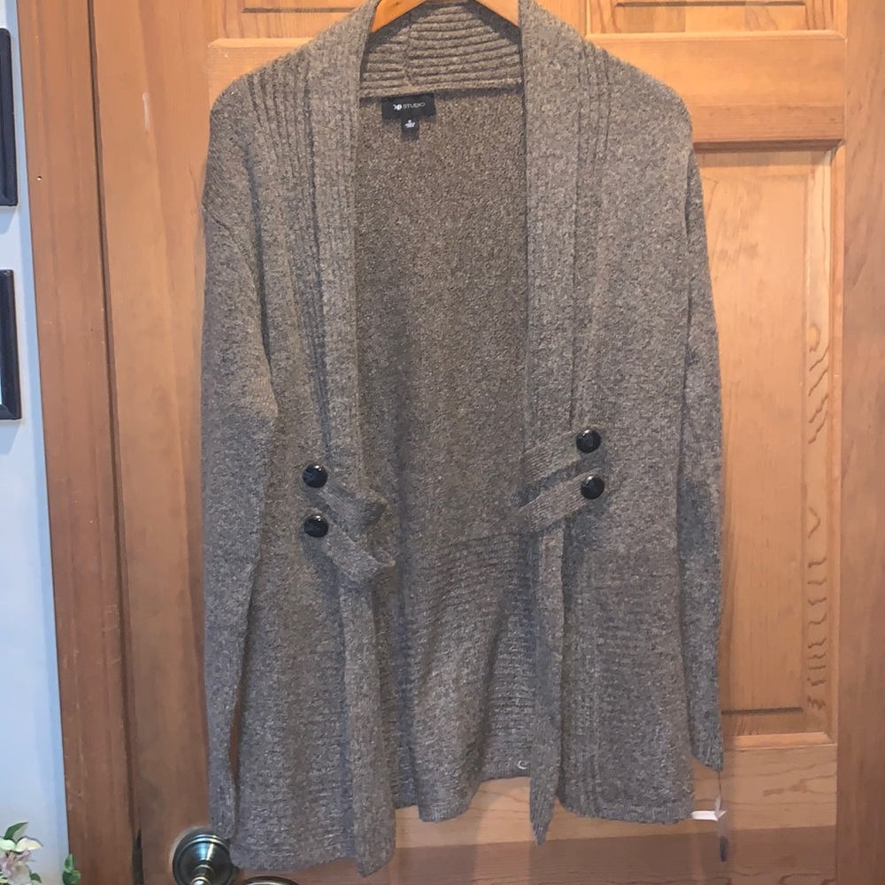 NWT Women’s AB Studio Sweater Coat Sz M, Brown.